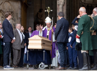 France: Bishop officiates at funeral of Macron’s Freemason friend