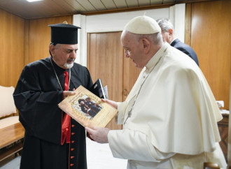 Younan the disheartened patriarch makes futile attempt to gain Pope’s support