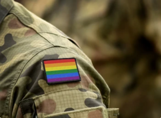 Biden grazia i militari gay
