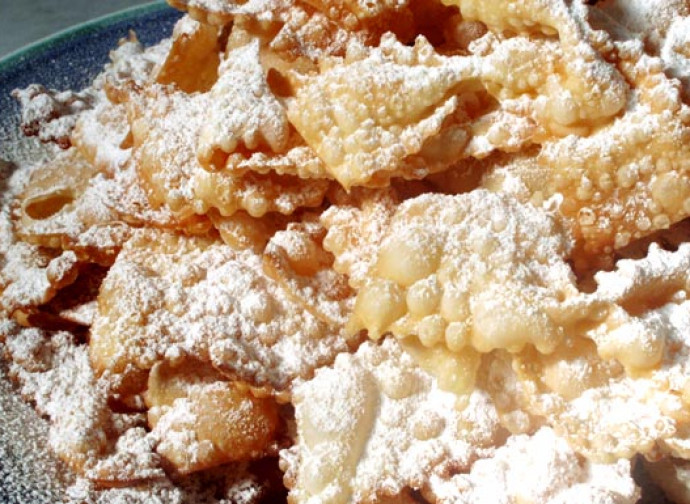 Neapolitan chiacchiere