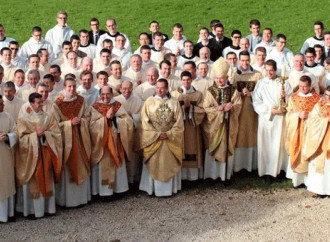 Communauté Saint-Martin, too many priestly vocations annoy Rome