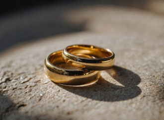  Vatican publishes doctrinal note to praise monogamy