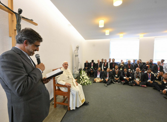 Pope with Jesuits in Lisbon