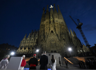 The Pope at the Sagrada Familia: “Faith gives shape to the stones”