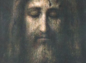 The Holy Face, light that pierces the darkness of the world